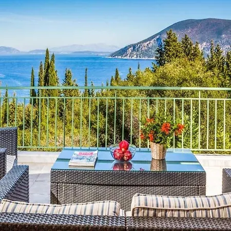 Tselentata Sleeps 8 Pool Air Con Wifi *