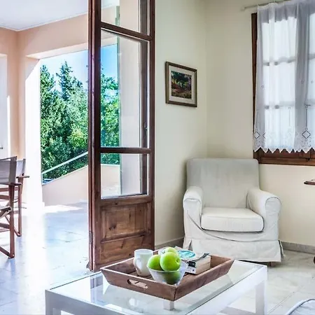 Tselentata Sleeps 8 Pool Air Con Wifi * Tselendata